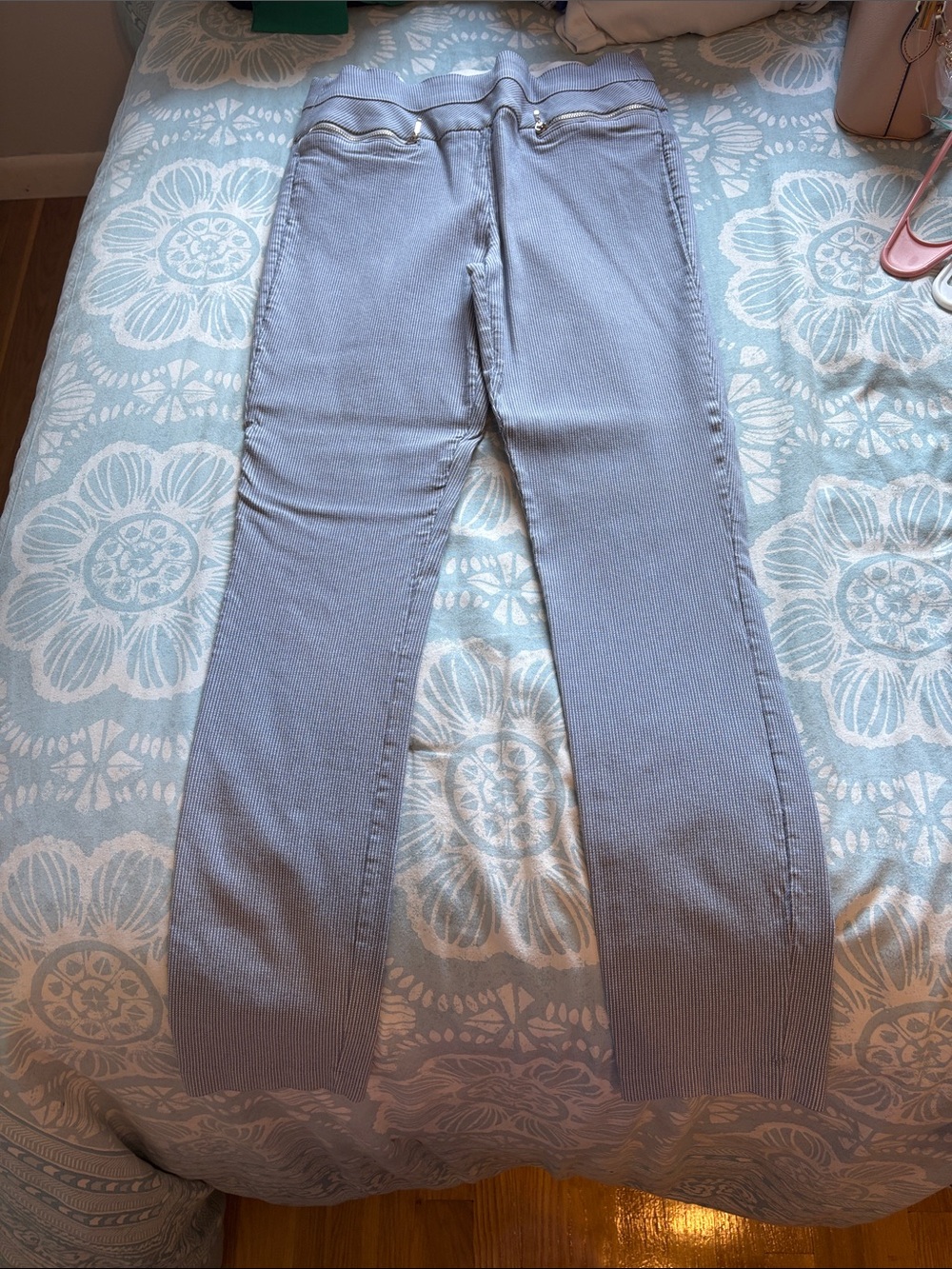 Candie's Light Gray Ribbed Skinny Pants